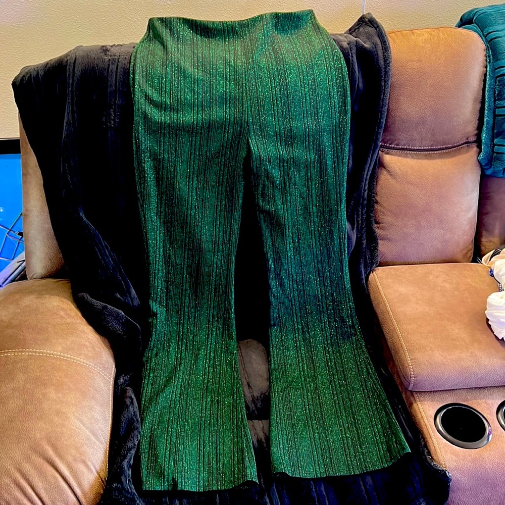 Brand New Nylon Forest Green glitter lined bellbottom leggings-elastic waist XL